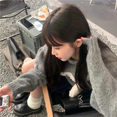在此一群